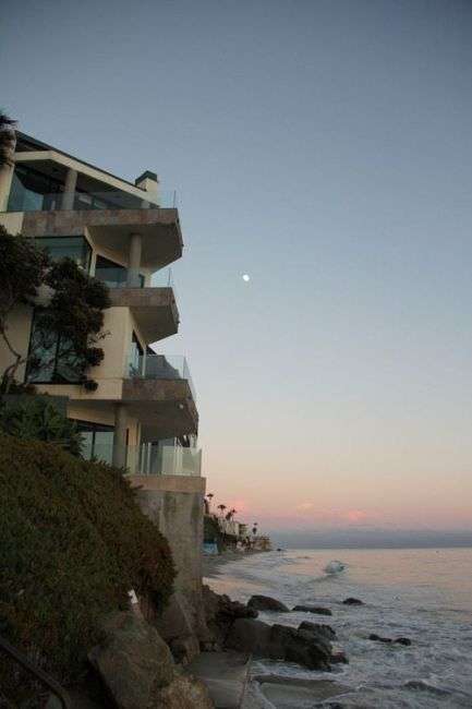 Шикарні апартаменти на березі океану (34 фото)