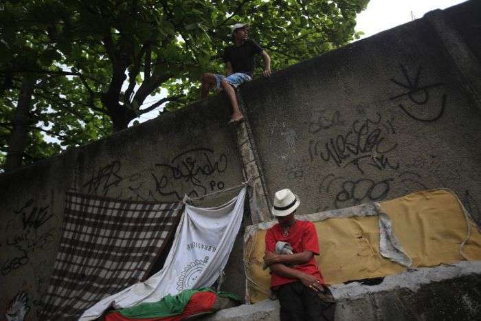 Життя наркоманів Бразилії з несприятливих районів (32 фото)