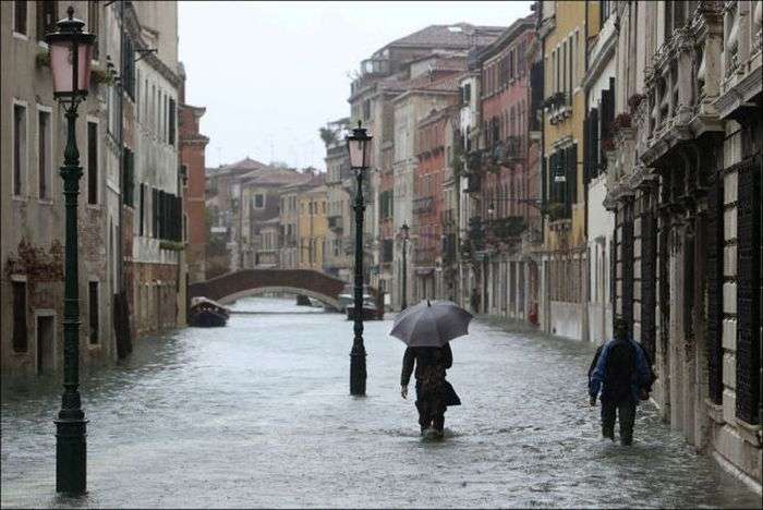 Повінь у Венеції (29 фото)