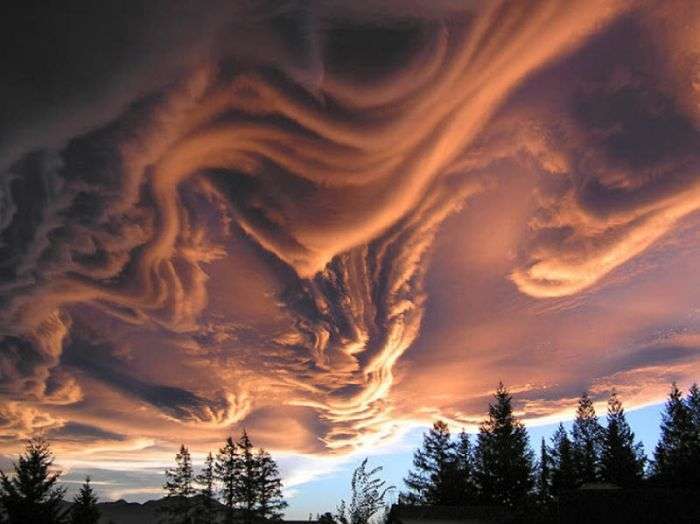 Незвичайна хмари і дивні фігури в небі (54 фото)