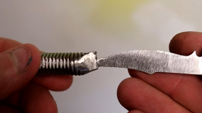 Как превратить болт в красивый маленький сувенирный охотничий нож Самоделки