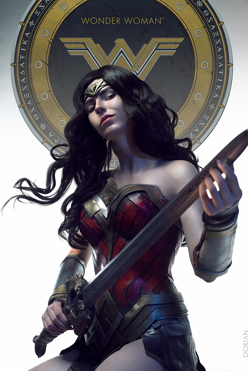 Косплей Чудо-Женщины из вселенной DC Comics Игры,косплей