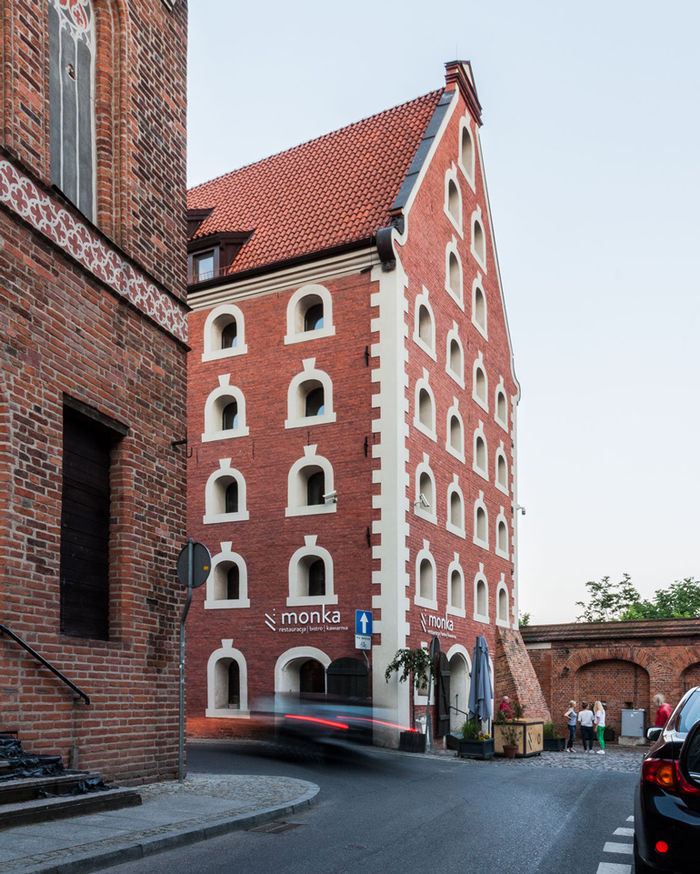 Цветные кубы: очень эффектные квартиры в Польше зонирование,интерьер и дизайн,квартира,куб,Польша