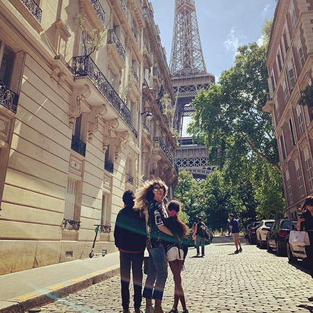 Хайди Клум с женихом Томом Каулитцем и детьми отдыхает в Париже Звездные пары