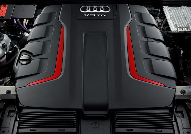 Самый мощный кроссовер Audi представлен официально автомобили,новости,тюнинг