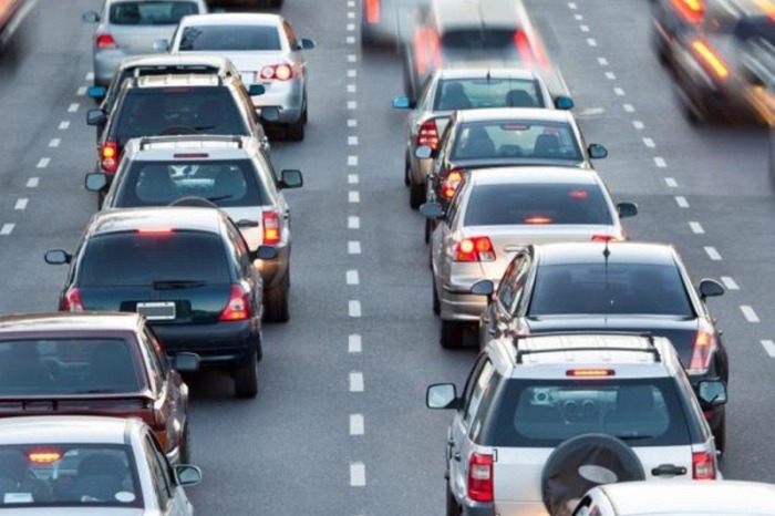 Зачем американцы кладут резиновые шланги поперек шоссе авто и мото,автоновости